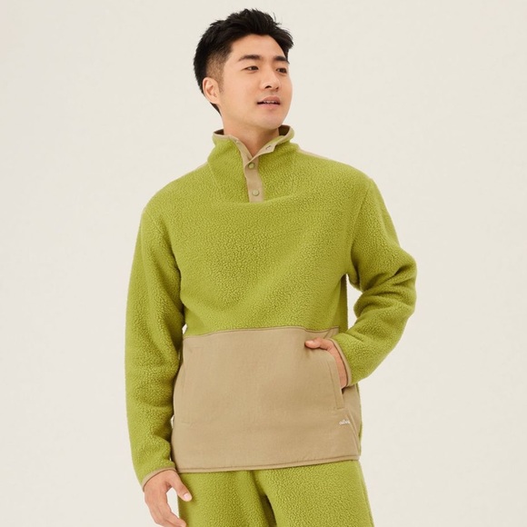 allbirds Fluff Fleece Pullover in Hazy Lime